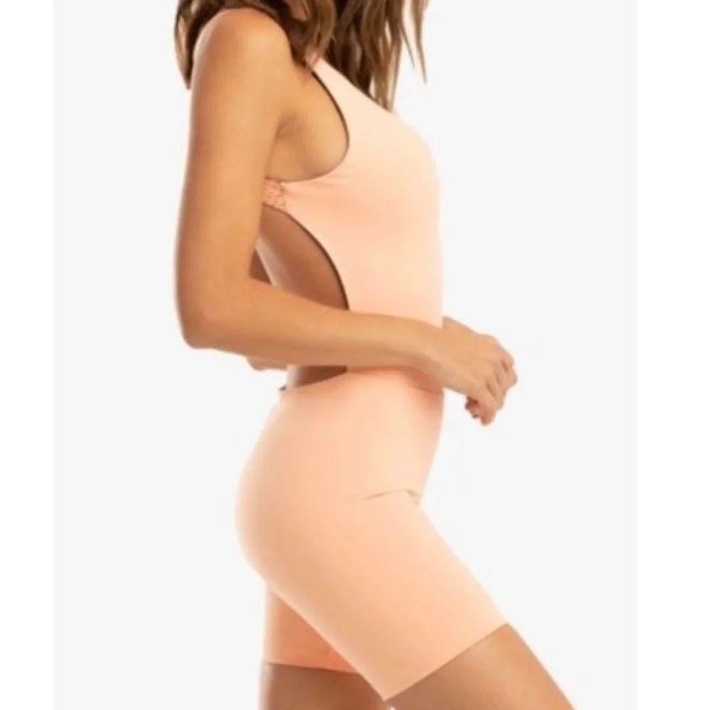 Koral Activewear - Picture 3 of 6